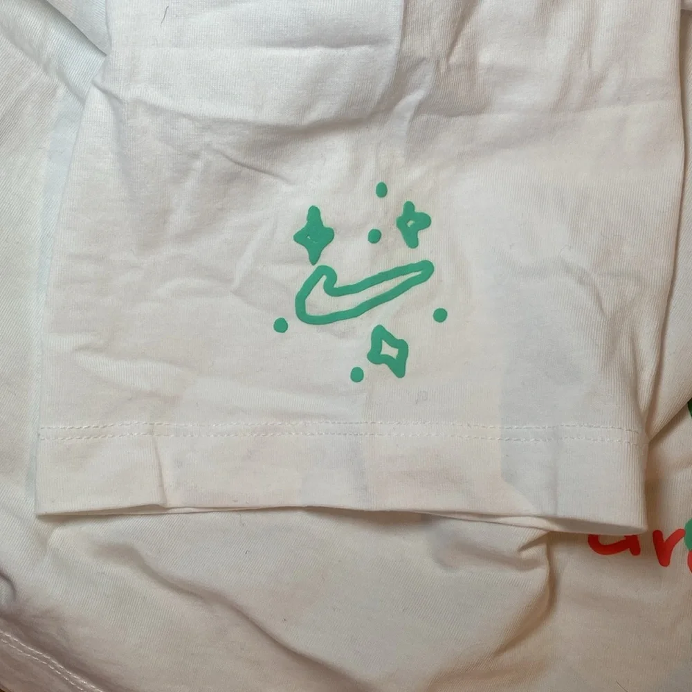 Nike “Daydreamer” Loose Fit Graphic Tee - Picture 7 of 8